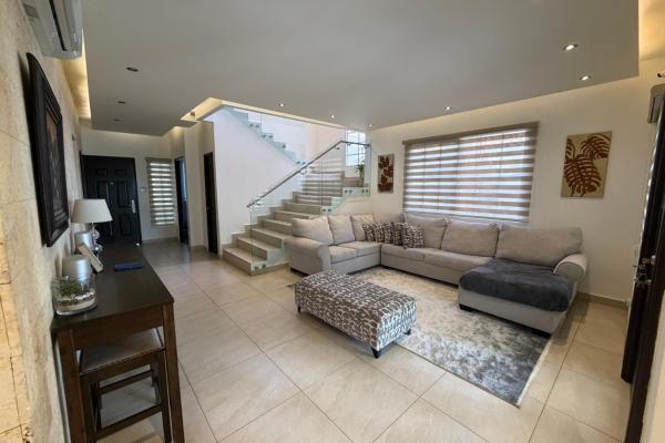 House for sale in villa valencia, south coast
