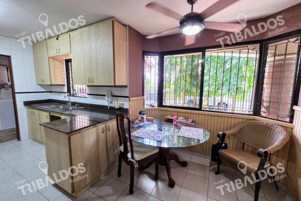 Venta de amplia casa en ph villa de vizcaya, condado del rey