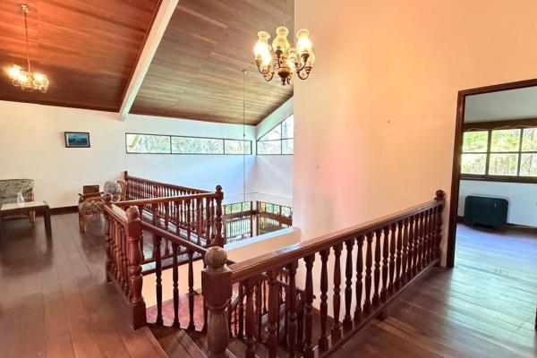 House for sale in altos de cerro azul