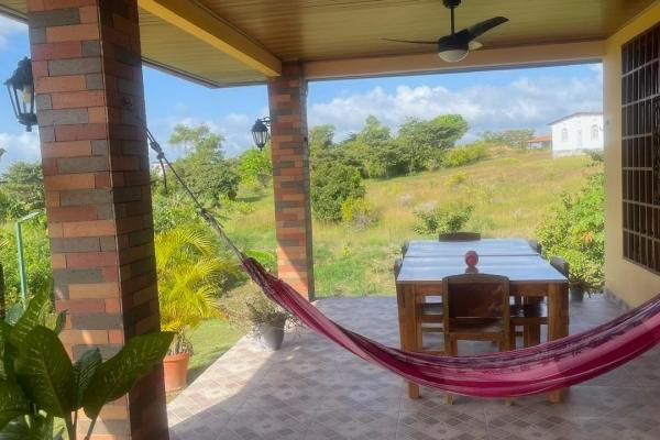 Summer home 15 minutes from rio hato and 10 minute
