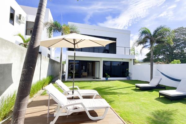 Casa moderna frente a playa malibu