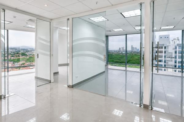 Venta de oficina en costa del este torre ancón