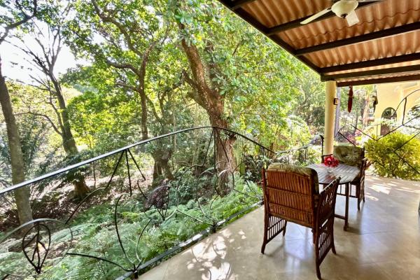 Casa en altos de maría con estudios independientes