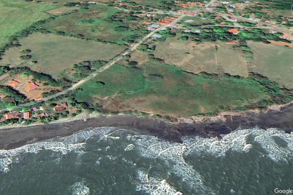 Oceanfront land in pocrí – with 200 m of beach