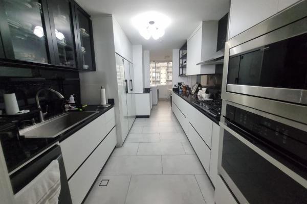Spectacular apartment with ocean view for sale