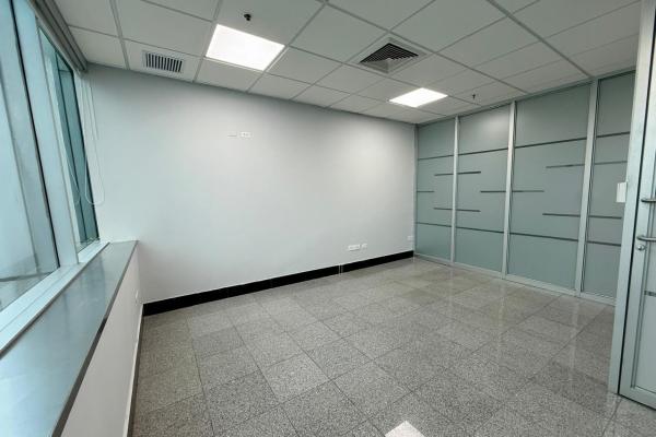 Office rental in tower of the americas