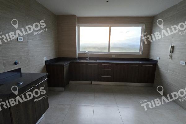 Venta de apartamento en ocean waves nueva gorgona