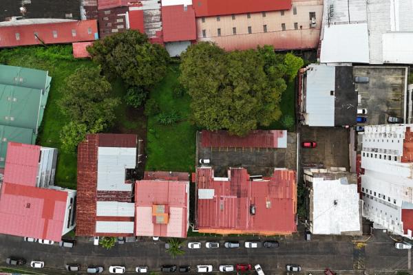 Selling two rented apartment buildings in perejil