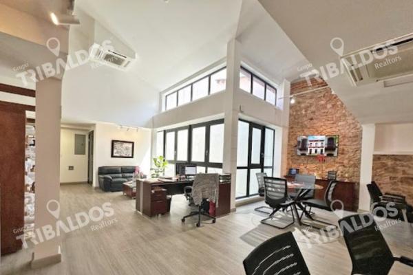 Sale of office in casa pérez alemán, old town