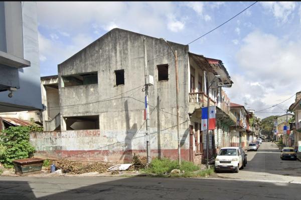 Building for a large project in santa ana. middle
