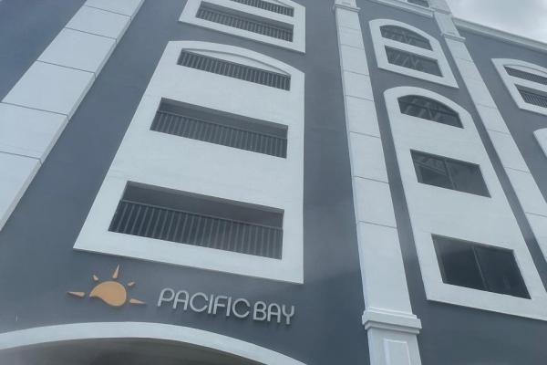 Apartamento amplio con vista al mar y ciudad en pacific bay.