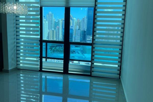 Apartamento amplio con vista al mar y ciudad en pacific bay.