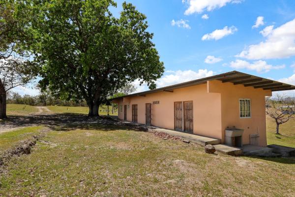 Venta de granja con mejoras en san carlos