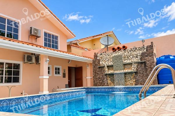 Alquiler de casa con piscina en fuente del fresno, condado del rey