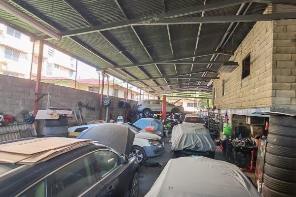 Warehouse for sale in chanis