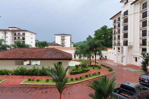 Albrook, apartment in embassy village residence