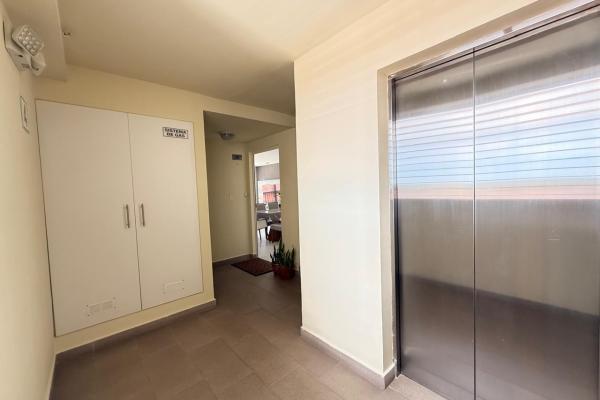 Sale of apartment in torres de versalles ii building