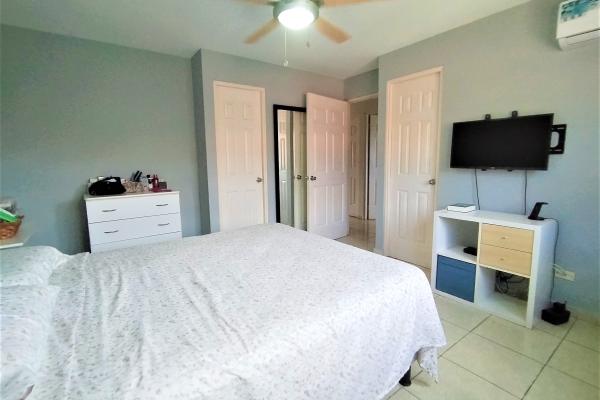 Venta de casa adosada en villa de las azores en villa lucre