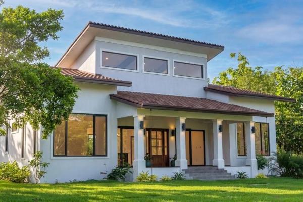 New 3-bedroom villa in boca chica