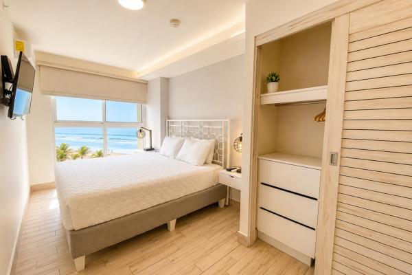 Ocean view living in playa caracol