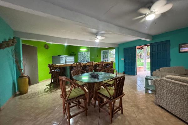 5-bedroom villa with pool in las lajas de chame