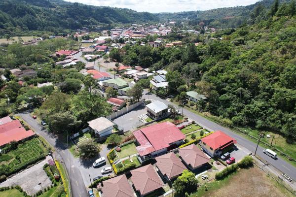 Fantastic & successful downtown boquete hotel