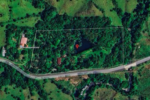 Residential estate 3.69 ha with lakes, and forest