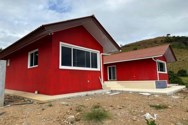 Casa en venta – vista a al mar en las lajas