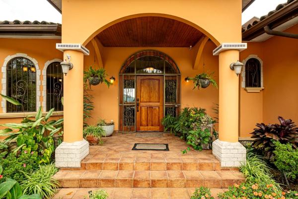 Casa en la ladera de boquete, panamá