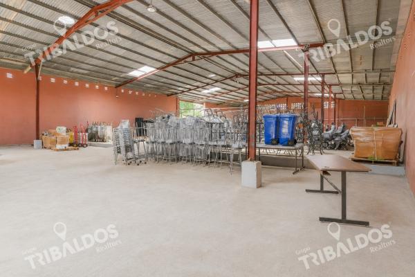 Venta de galera sobre la ave. josé agustín arango