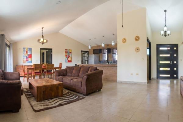 Spectacular detached country house