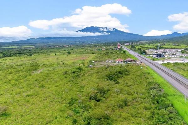 5,000 m² lot for sale on boquete main road