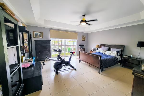 Venda de casa unifamiliar en crystal spring, condado del rey