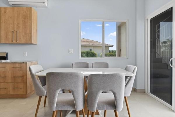 Casa moderna con vista al mar en andromeda estates pedasi