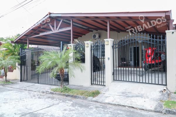 Venta de casa en brisas del golf