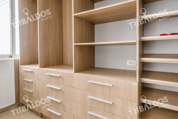 Venta de apartamento en la loma p.h innova tower