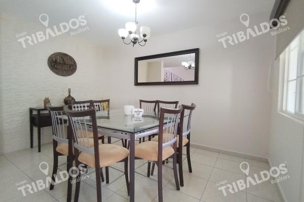 Venta de casa adosada en villa de las azores en villa lucre