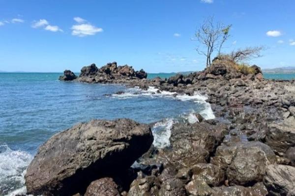 Santuario de 67 hectáreas frente al mar en arena, veraguas