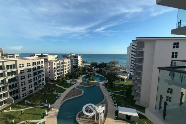 A la venta espacioso apartamento de 3 habitaciones en olas del mar