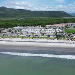 Two-level duplex with ocean view in playa caracol