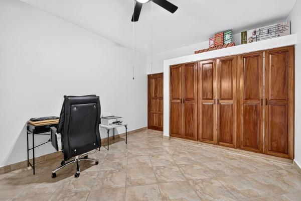 Condominio exclusivo en el tercer piso en valle escondido boquete