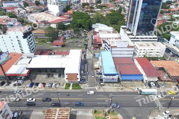 Venta de terreno en via brasil