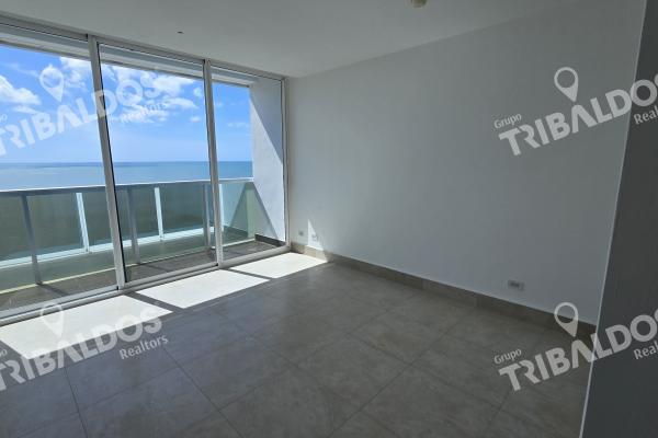 Venta de apartamento en ocean waves nueva gorgona