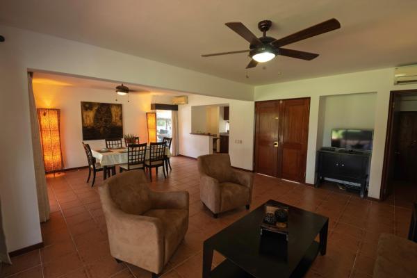 Casa adosada de 4 habitaciones en costa blanca