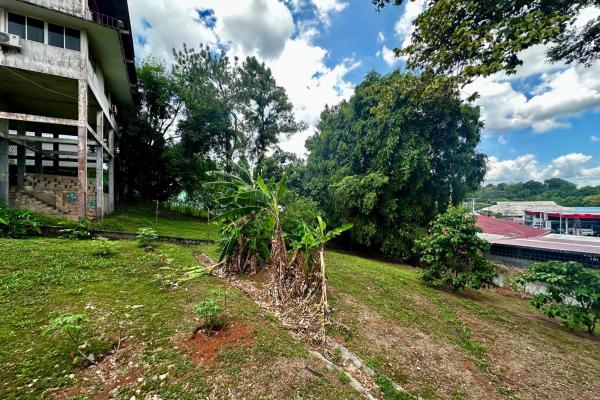 Selling two rented apartment buildings in perejil