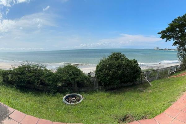 Ideal lot for beach house or development