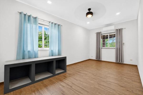 3-bedroom home & apartment near el estero beach
