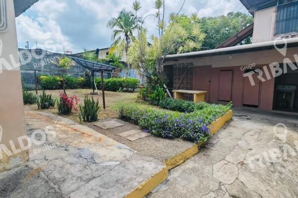 Se vende casa comercial en rio abajo