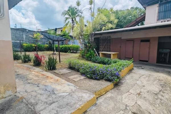 Se vende casa comercial en rio abajo