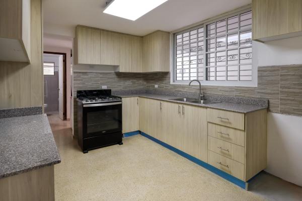 Sale of 2-level duplex house in el dorado